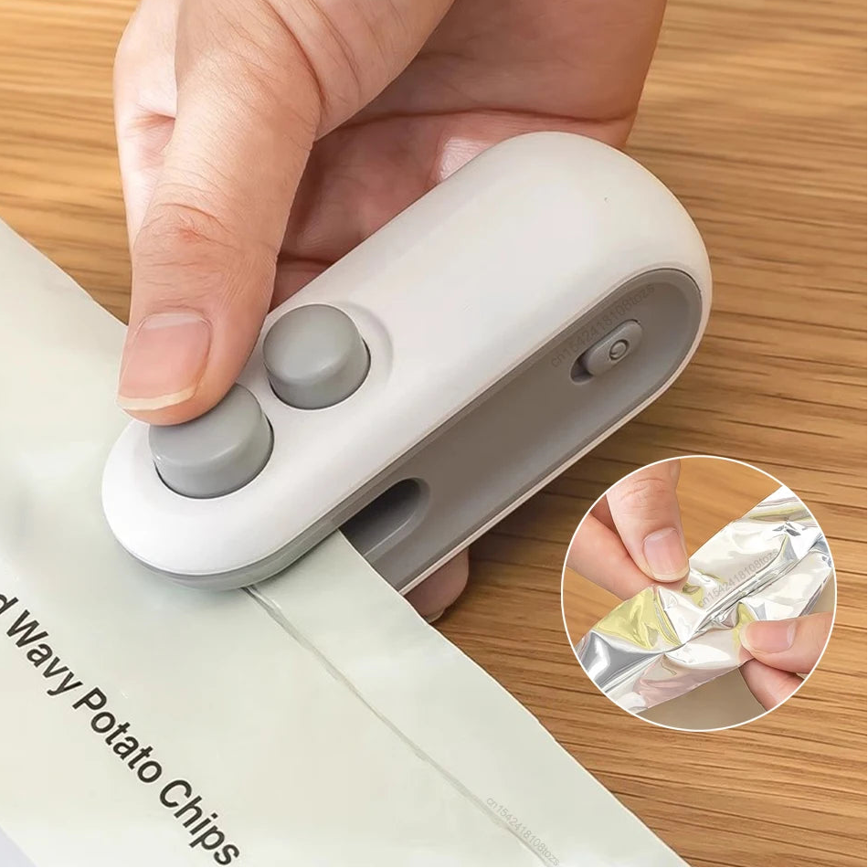 Mini Heat Bag Sealing Machine Package Sealer Bags Plastic Food Sealer Clip Bag Handheld Sealer Food Packaging Heat Sealer